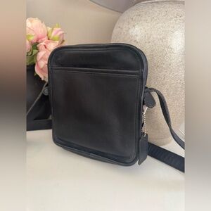 Vintage Coach Black Leather bag